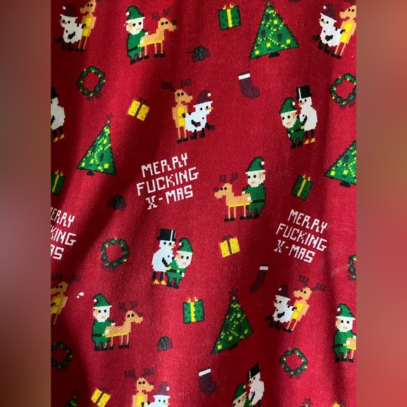 SPENCERS Christmas Sweater - Picture 2 of 3